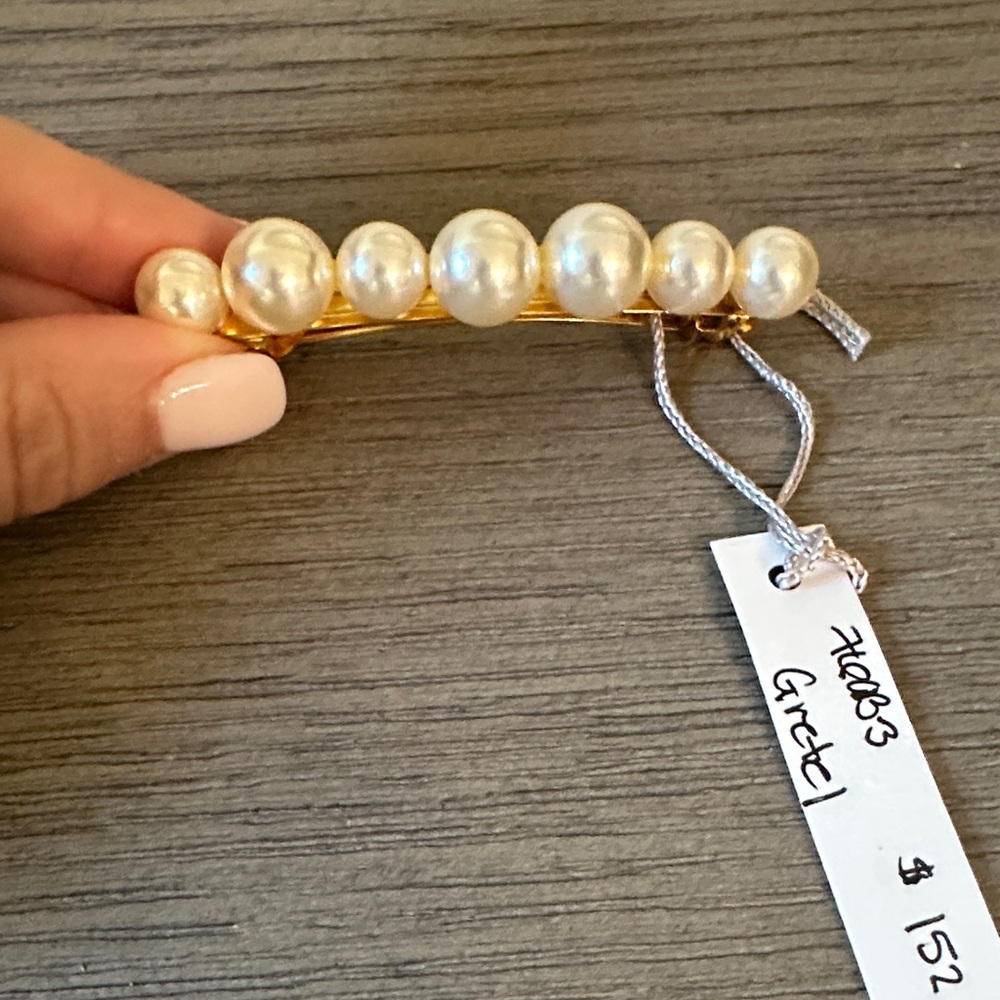 Never worn Jennifer Behr hair clip